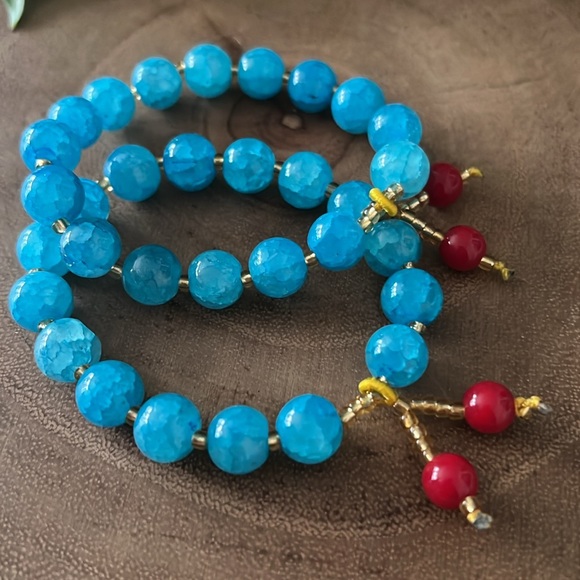 Set of 2 Peacock Blue glass bead, handmade stretch bracelets, with heart bag!💜💗💕 - Picture 4 of 5